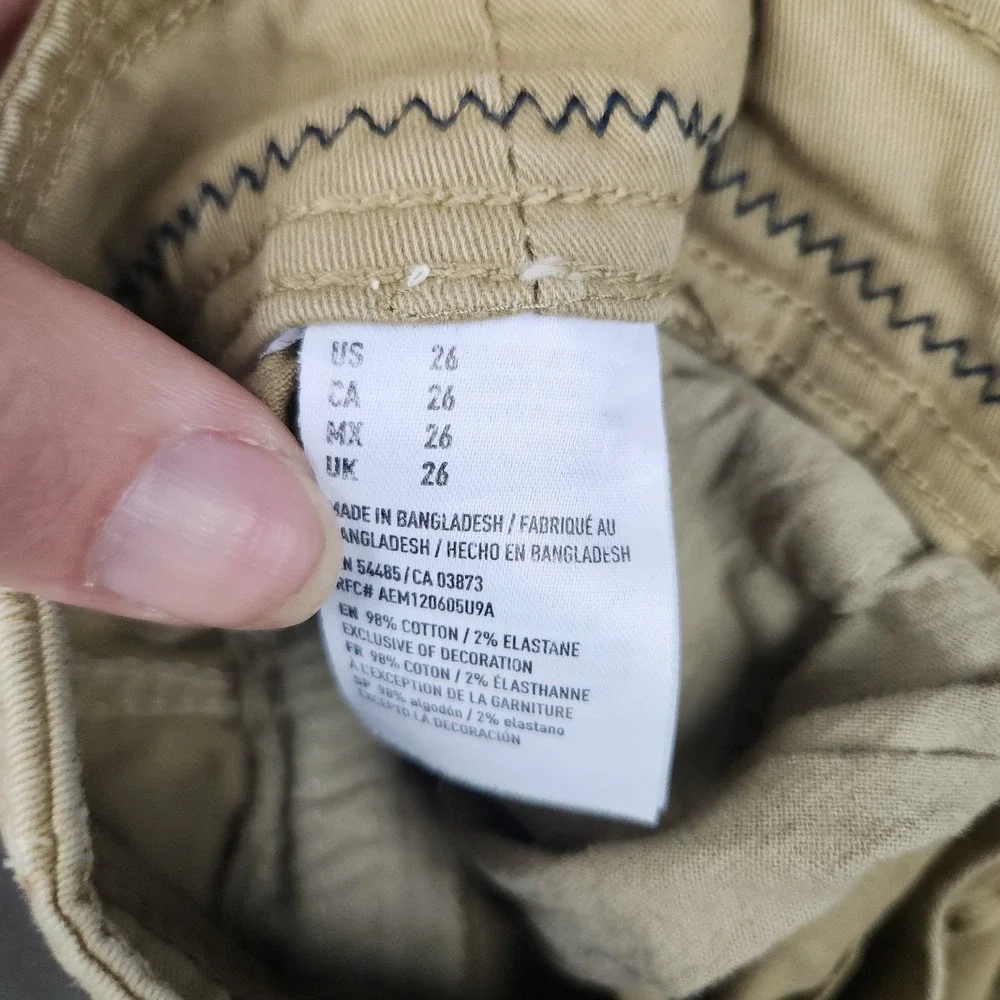 AE Y2K Cargo Shorts Size 26